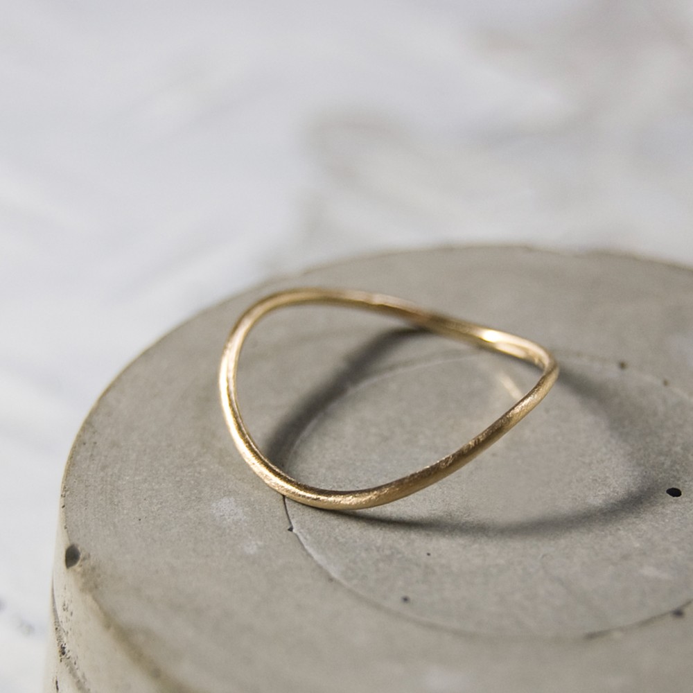 つや消し K18YGイエローゴールドウェーブプレーンリング 1.0mm幅 マット｜K18YG RING｜553