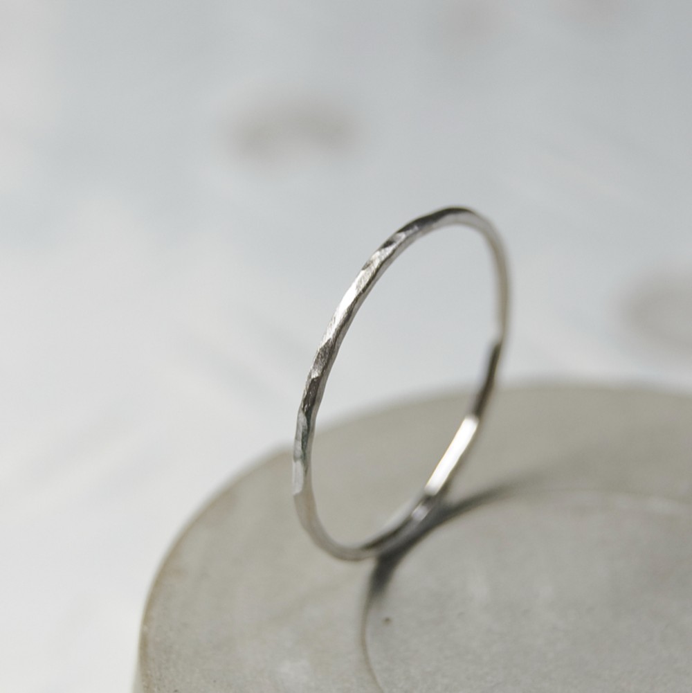 つや消し槌目 PT900プラチナプレーンリング 1.0mm幅 マットハンマー｜PT900 RING｜576