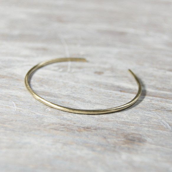 つや消し 真鍮プレーンバングル 2.0mm幅 マット｜BRASS BANGLE｜590 2枚目の画像