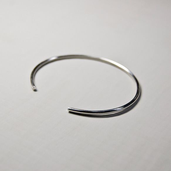 鏡面 シルバープレーンバングル 2.0mm幅 ミラー｜SILVER BANGLE｜603 3枚目の画像