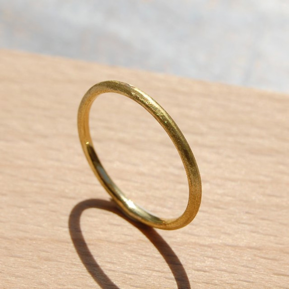 つや消し ブラスプレーンリング 1.5mm幅 マット 真鍮｜BRASS RING 指輪 シンプル アクセサリー｜139 3枚目の画像