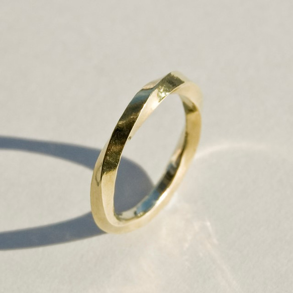 鏡面 ブラスツイストリング 2.0mm幅 ミラー 真鍮｜BRASS RING 指輪 シンプル アクセサリー｜162 3枚目の画像