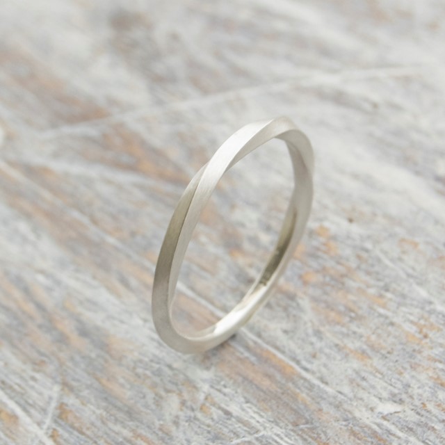 つや消し シルバーツイストリング 1.5mm幅 マット シルバー950｜SILVER RING 指輪 シンプル｜188