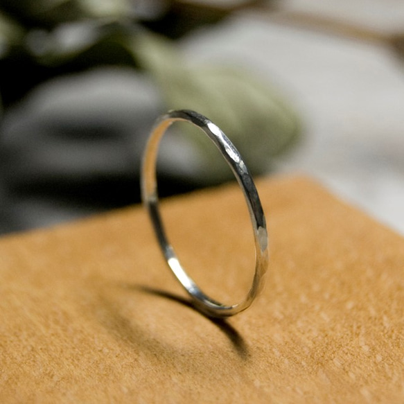 槌目 シルバープレーンリング 1.2mm幅 でこぼこ シルバー950｜SILVER RING 指輪 シンプル｜200 3枚目の画像