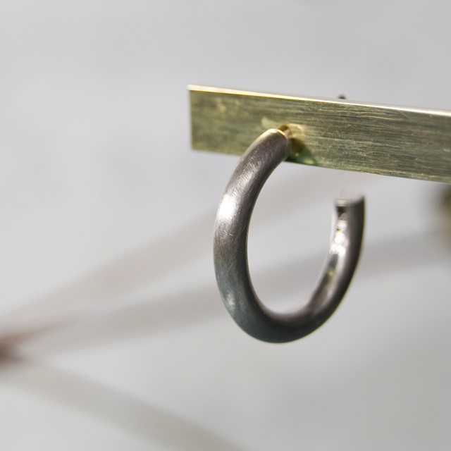 つや消し シルバーラウンドプレーンフープピアス 3.0mm幅 マット シルバー950｜SILVER シンプル｜232