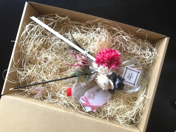 ディフューザーセット折鶴〜香りとお花の癒しデコディフューザー〜 3枚目の画像