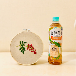 刺繍 南天 刺繍枠 飾り ＜生成り＞　 4枚目の画像