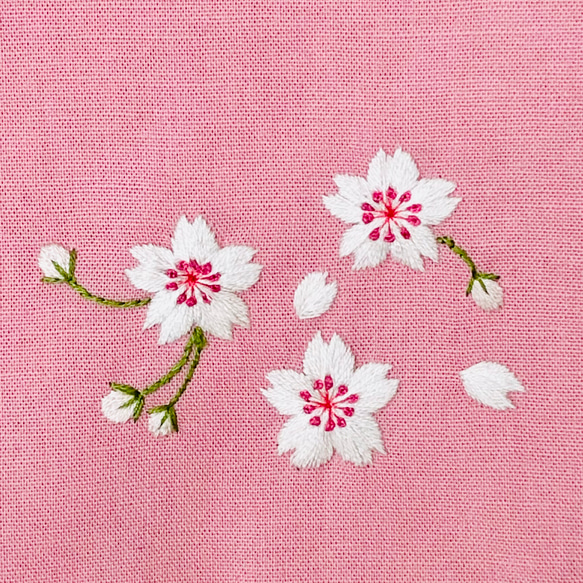 刺繍 桜 の花 巾着 ポーチ　 3枚目の画像