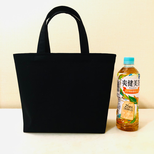 刺繍 ピンク色の野原 トート バック ＜ブラック＞ トートバッグ