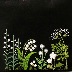 刺繍 スズラン野原 トート バック ＜ブラック＞　 4枚目の画像