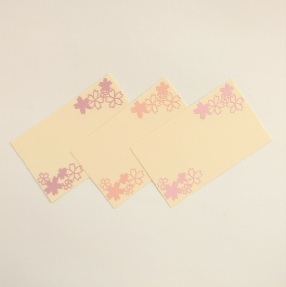 切り絵のミニメッセージカード《桜》(クリーム色) 4枚目の画像