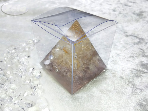 【アメジスト/ローズクォーツ/水晶】ピラミッド型 オルゴナイト  ミックス 4枚目の画像