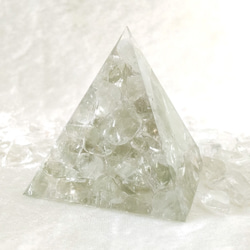グリーンアメジスト  ピラミッド オルゴナイト  希少石 2枚目の画像