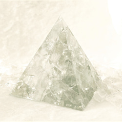 グリーンアメジスト  ピラミッド オルゴナイト  希少石 5枚目の画像