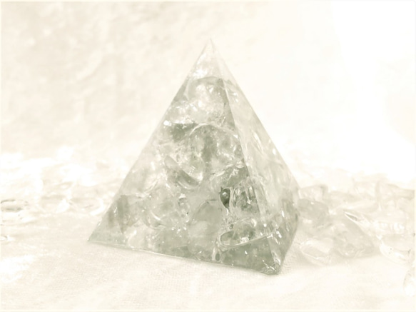 グリーンアメジスト  ピラミッド オルゴナイト  希少石 7枚目の画像
