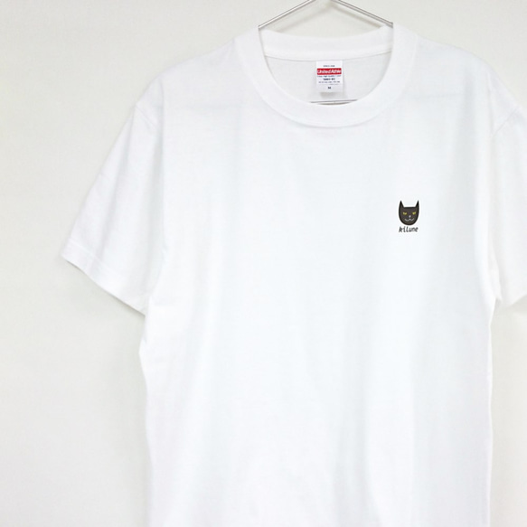 【kilune】黒猫ロゴ　コットンTシャツ　白 1枚目の画像