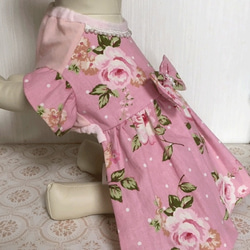 ロマンティックローズプリントのワンピース ピンク系 3枚目の画像
