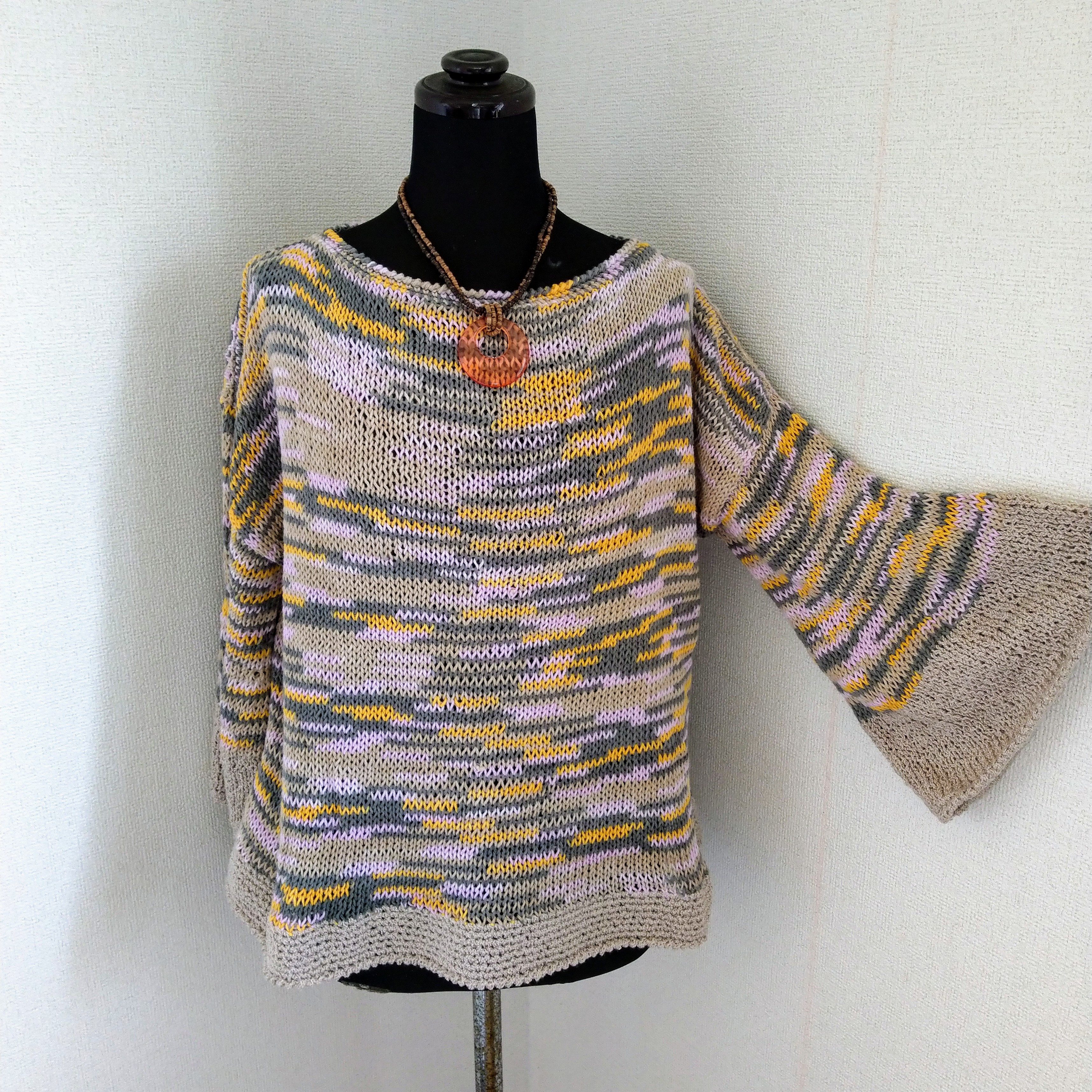 前後編み方を変えたニット