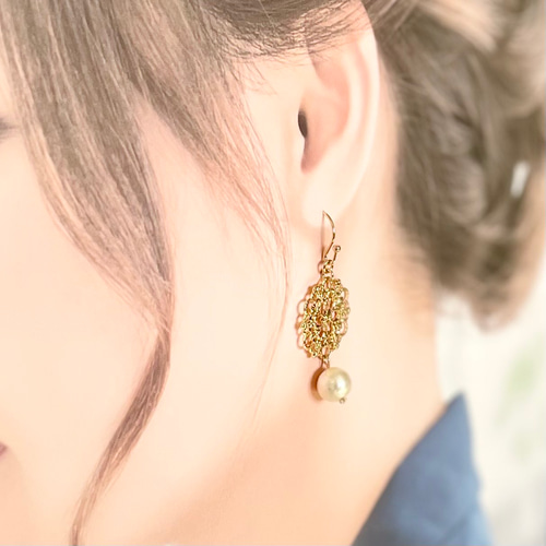 再販】結婚式にも✿コットンパールと透かしパーツのピアス イヤリング