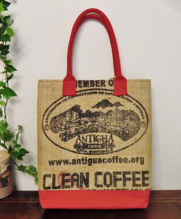 コーヒー 麻袋バッグ　Ｌ　トートバッグ　赤色帆布　ガテマラ　豆袋をリメイクした麻バッグ 5枚目の画像