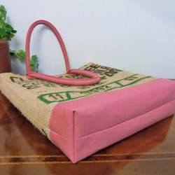 コーヒー 麻袋バッグ　Ｌ　トートバッグ　ピンク帆布　ガテマラ　豆袋をリメイクした麻バッグ 6枚目の画像