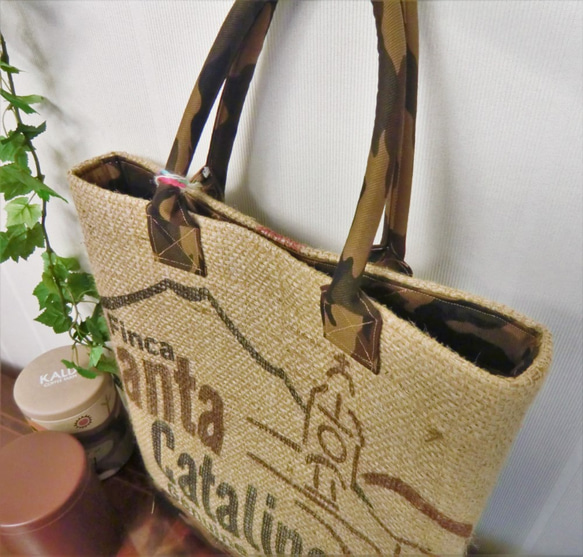 コーヒー 麻袋バッグ　Ｌ　トートバッグ　ガテマラ　迷彩　カモフラ　男性にも　豆袋をリメイクした麻バッグ 8枚目の画像