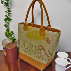 コーヒー 麻袋バッグ　ＭＷ　トートバッグ 　ブラジル　キャメル帆布 　豆袋をリメイクした麻バッグ 1枚目の画像