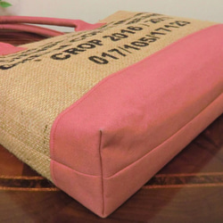 コーヒー 麻袋バッグ　M　トートバッグ　ピンク色帆布　ニカラグア　豆袋をリメイクした麻バッグ 5枚目の画像