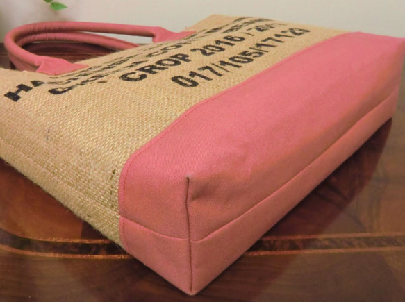 コーヒー 麻袋バッグ　M　トートバッグ　ピンク色帆布　ニカラグア　豆袋をリメイクした麻バッグ 5枚目の画像