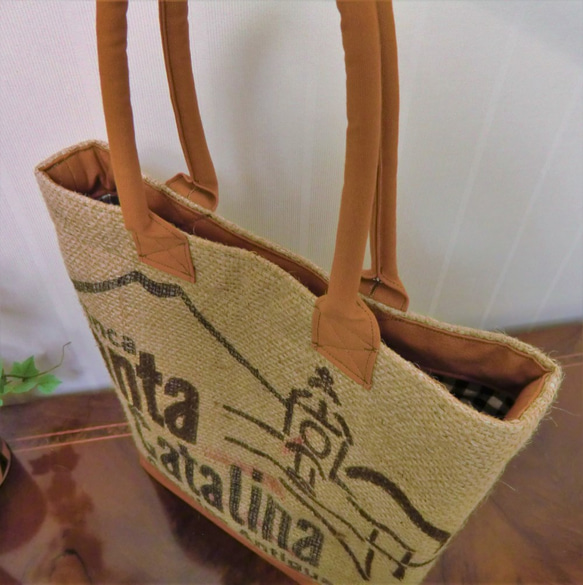 コーヒー 麻袋バッグ　Ｌ　トートバッグ　キャメル色帆布　ガテマラ　豆袋をリメイクした麻バッグ 7枚目の画像