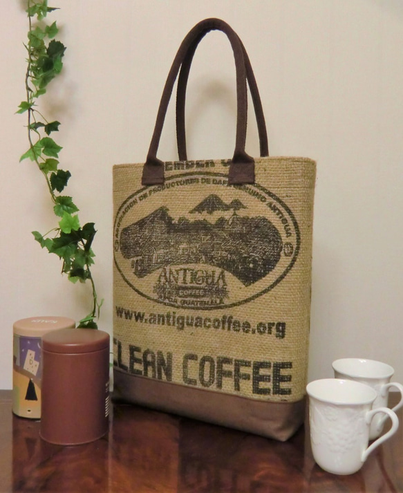 コーヒー 麻袋バッグ　Ｌ　トートバッグ　茶色帆布　ガテマラ　豆袋をリメイクした麻バッグ 2枚目の画像