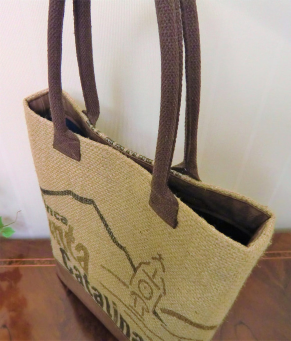 コーヒー 麻袋バッグ　Ｌ　トートバッグ　茶色帆布　ガテマラ　豆袋をリメイクした麻バッグ 7枚目の画像