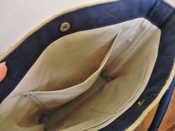 コーヒー 麻袋バッグ　Ｌ　トートバッグ　紺色帆布　ブラジル　豆袋をリメイクした麻バッグ 9枚目の画像