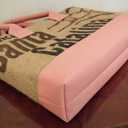 コーヒー 麻袋バッグ　Ｓ　トートバッグ　ピンク色帆布　グァテマラ　豆袋をリメイクした麻バッグ 5枚目の画像
