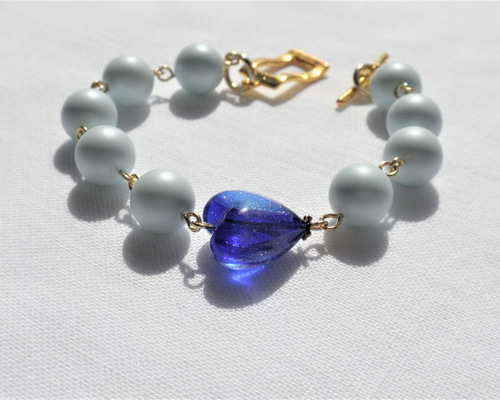 Anisha♢ビーズブレスレット♢blue スワロフスキーBlueパールとベネチアングラスハートビーズの