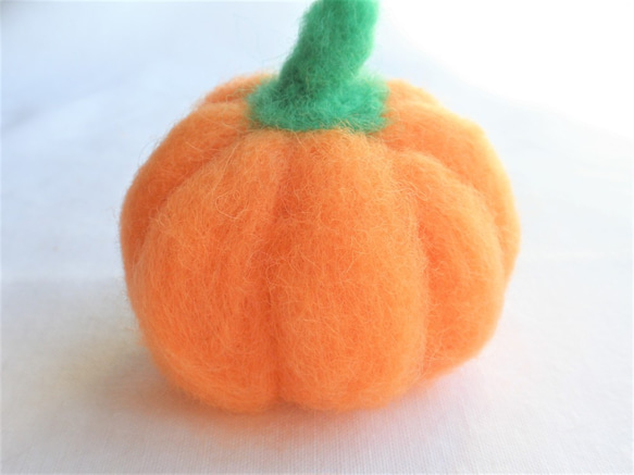 ハロウィン羊毛のかぼちゃのおばけ 4枚目の画像