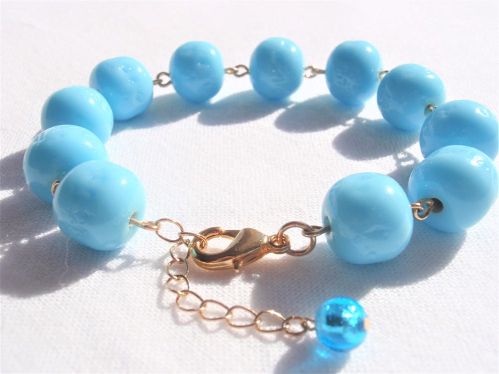 水色のヴィンテージジャパンバロックガラスビーズブレスレット　B120