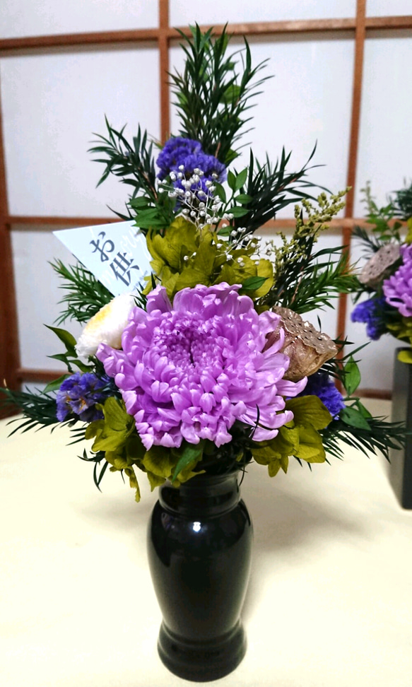 【お供え花(和風)★輪菊/(一基/花器別売)】プリザープドフラワー /御供/お彼岸/お盆/御仏壇花/ペット仏花 2枚目の画像