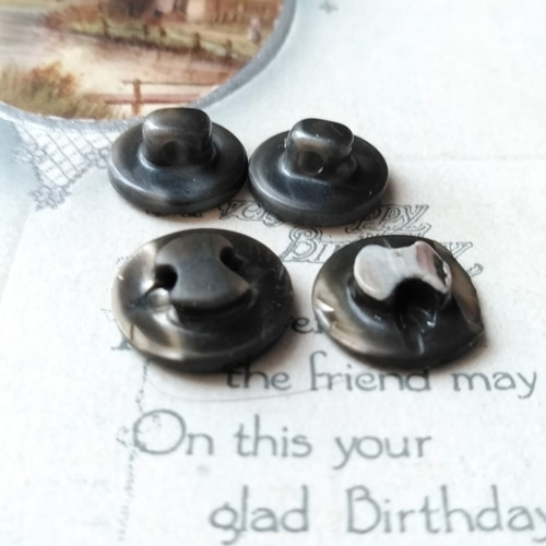 送料無料】4個 貝 USA アンティーク ヴィンテージ シェルボタン