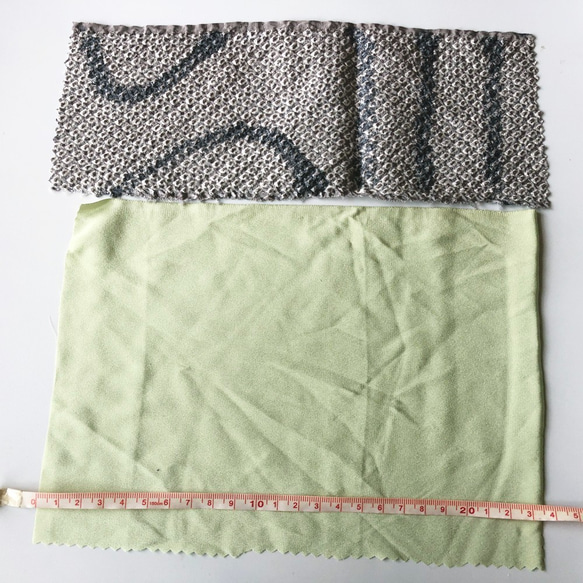 【送料無料】京都 10枚 正絹 着物はぎれセット 和小物 つまみ細工 生地 材料 カットクロス HB1120 5枚目の画像