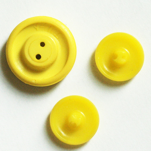 【送料無料】3個 ボタン アンティーク 昭和 レトロ ヴィンテージ 素材 パーツ 材料 アクセサリー HB1063 4枚目の画像