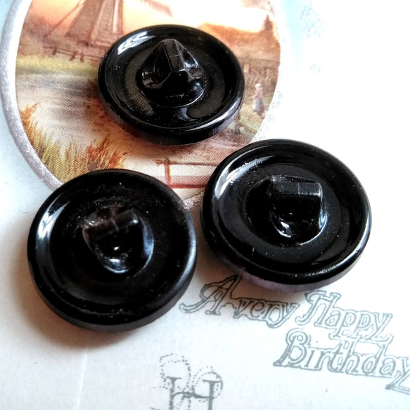 【送料無料】3個 チェコ製 アンティーク ヴィンテージ ブラックガラス ボタン 素材 パーツ 材料 [EY4758] 4枚目の画像