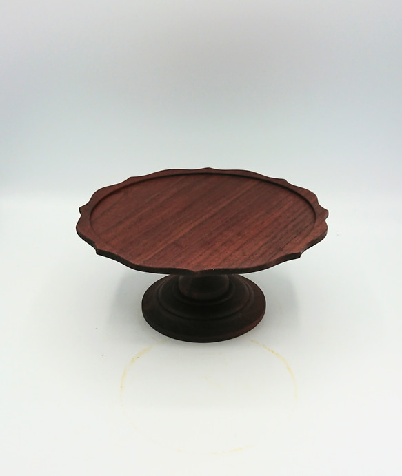 北欧テイスト　コンポート　ケーキスタンド　木製　ブラックウォールナット　 １８センチ リム小　稜花皿 2枚目の画像