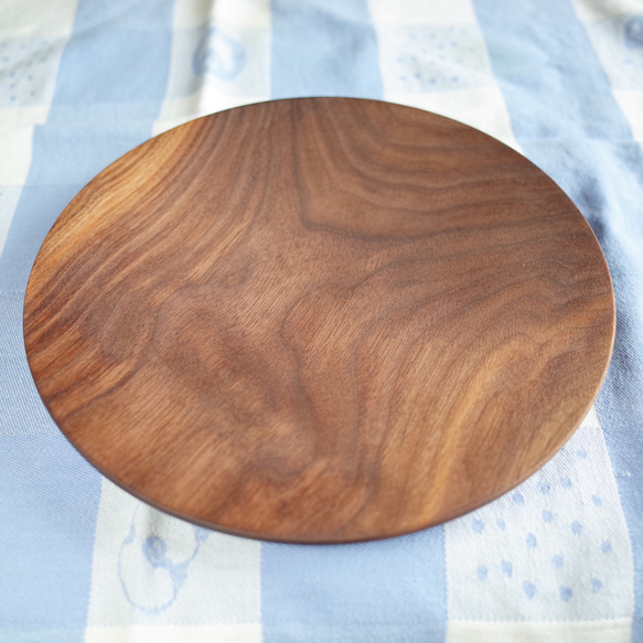 木のパン皿  ブラックウォールナット（Φ190mm 高さ20mm） 2枚目の画像