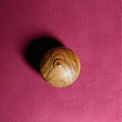小さな木の器  蓋付きの器 サクラ  木製 3枚目の画像