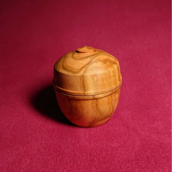 小さな木の器  蓋付きの器 サクラ  木製 4枚目の画像