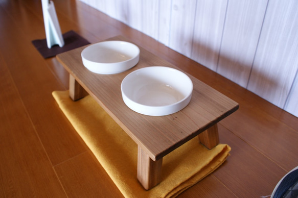 日本のペットのちゃぶ台（テーブル）　餌台 2枚目の画像