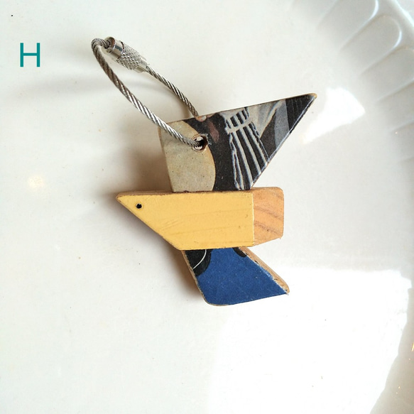 木材和報紙鑰匙扣“ coppa de keychain” 第4張的照片