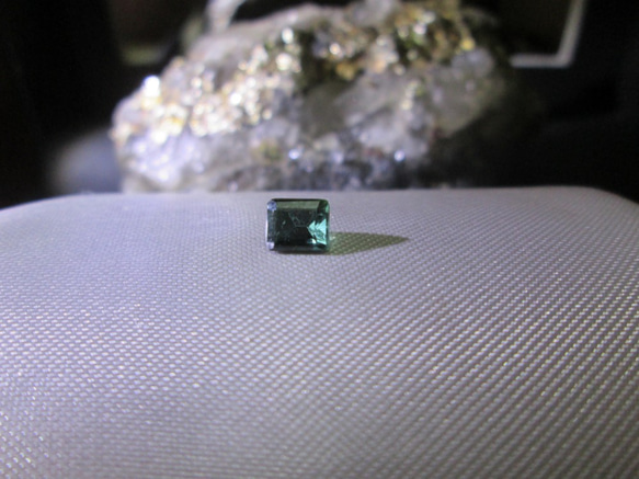 N106 ブルーグリーントルマリン　ブラジル産　宝石スタンダードでクリアなブルーグリーントルマリンルース 6枚目の画像