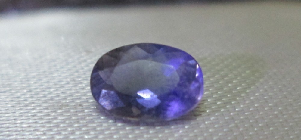 N.134 アイオライト　天然アイオライト